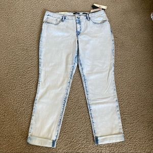 KIIND OF straight leg blue jeans